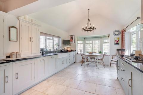 4 bedroom detached house for sale, Peaslake Road, Ewhurst