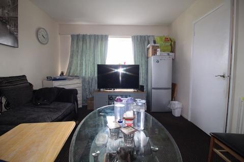 19 Canterbury Close, Luton, LU3 2QY