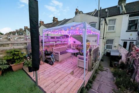51 Upper Luton Road, Chatham, ME5 7BH