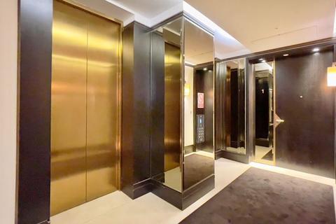 2 bedroom apartment for sale, Crown Square, London, SE1