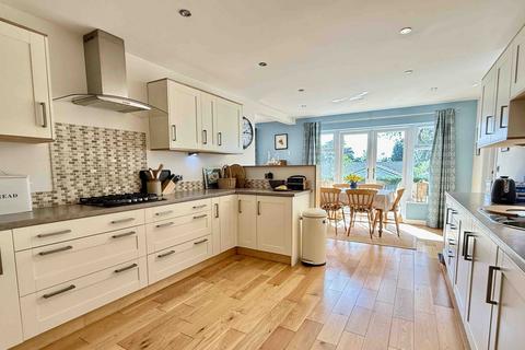 4 bedroom detached bungalow for sale, Pine Drive, St. Ives, BH24 2LN