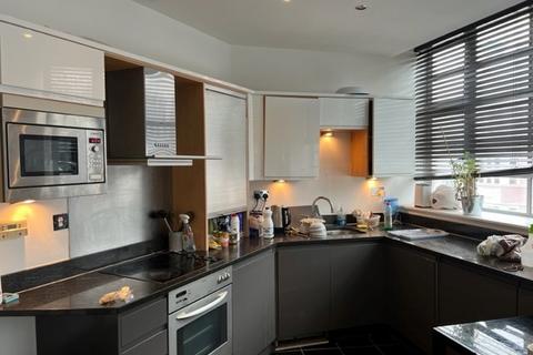 1 bedroom apartment to rent, Princes Place