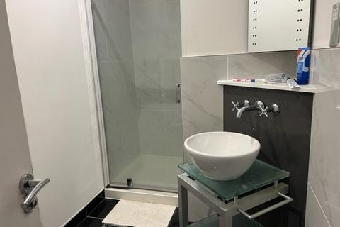 1 bedroom apartment to rent, Princes Place