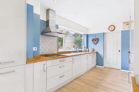 1 Allesborough Drive, Pershore, WR10 1JH