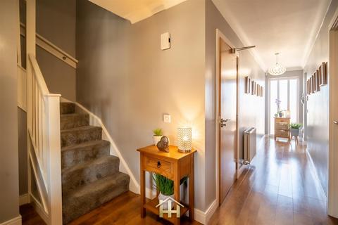 284 Old Glamis Road, Dundee, DD3 0GY