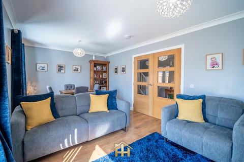 284 Old Glamis Road, Dundee, DD3 0GY