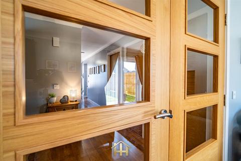 284 Old Glamis Road, Dundee, DD3 0GY