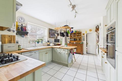 5 The Spinney, Muxton, Telford, TF2 8RZ
