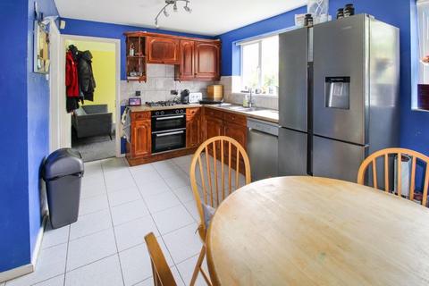 4 bedroom detached house for sale, Lavender Way, Biggleswade SG18