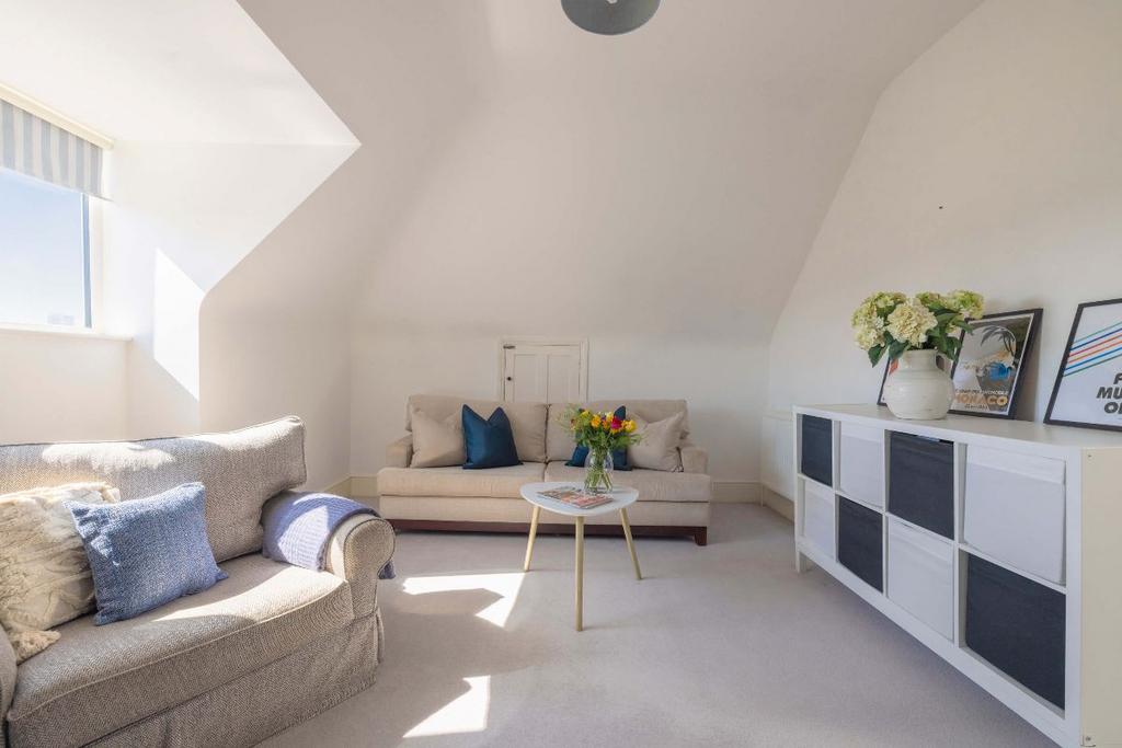 Bedroom/Snug