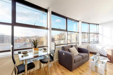 Studio to rent, Apt 40, Ribbon Residence, 11 Woodhouse Square LS3