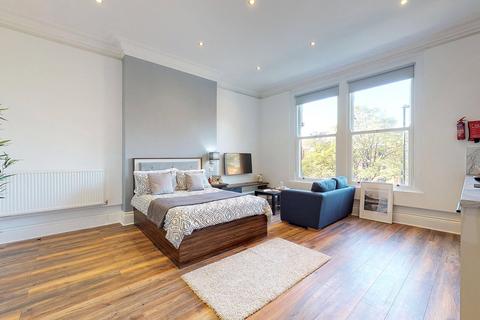 undefined, Apt 9, 40 Clarendon Road, Clarendon Road LS2