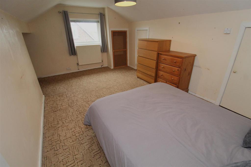 Loft1.JPG