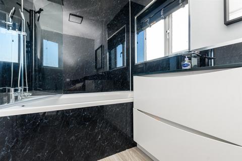 38 Frittenden Road, Wainscott, Rochester, ME2 4JU
