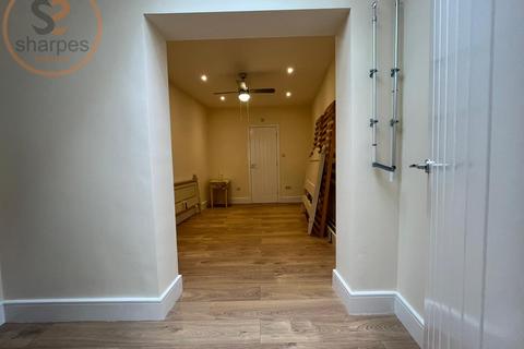 undefined, Lillium Mews, Wimbledon