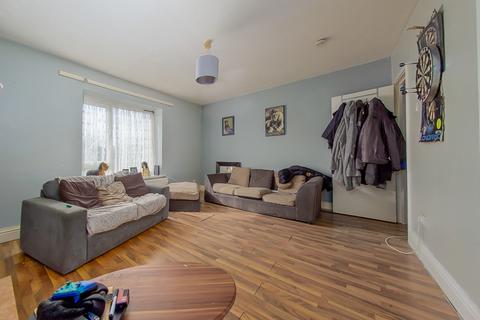3 bedroom flat for sale, Wynyard Mews, Hartlepool TS25