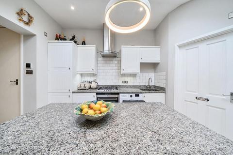 60 Haling Road, South Croydon, CR2 6HS