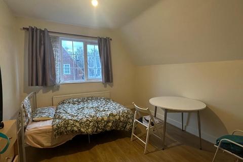 undefined, Fitzneal Street, London, W12 0BA