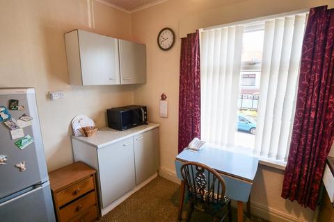 1 bedroom flat for sale, Elkin Road, Morecambe, LA4 5RN