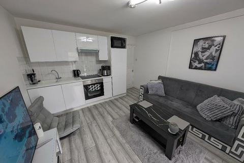 1 bedroom flat to rent, Tavistock Court, Nottingham, NG5 2EH
