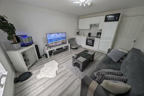 1 bedroom flat to rent, Tavistock Court, Nottingham, NG5 2EH