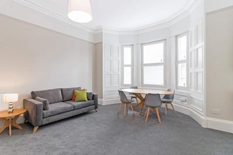 5 bedroom flat to rent, Polwarth Crescent, Edinburgh, EH11