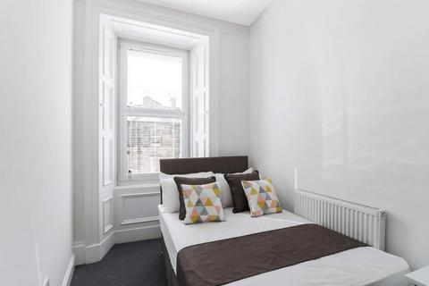 5 bedroom flat to rent, Polwarth Crescent, Edinburgh, EH11