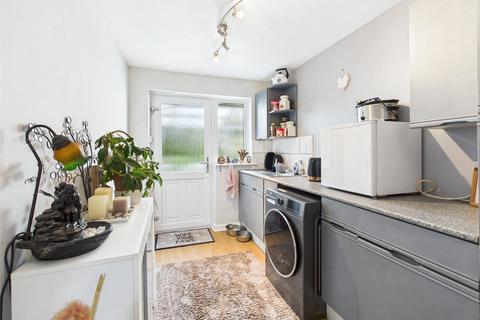 5 Knowle Gardens, Combe Martin, Ilfracombe, EX34 0NW