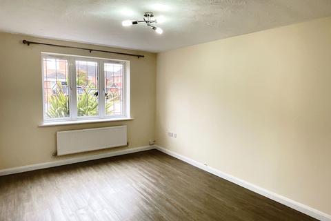 3 bedroom end of terrace house to rent, Shelland Close, Market Harborough LE16