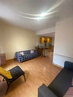 3 bedroom flat to rent, King Street, Stirling Town, Stirling, FK8
