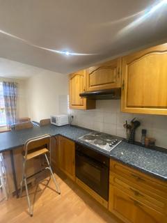 3 bedroom flat to rent, King Street, Stirling Town, Stirling, FK8