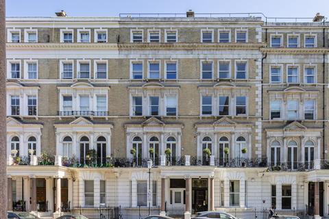 2 bedroom apartment for sale, Fordham Court De Vere Gardens, London, W8
