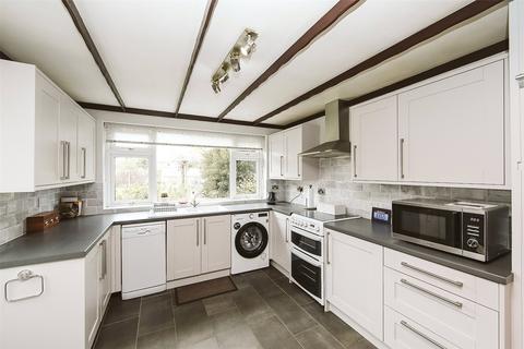 3 bedroom bungalow for sale, Baileys Lane, Hale Village, Liverpool, Cheshire, L24