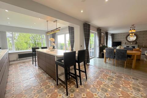 25 Bird End, West Bromwich, B71 3EA