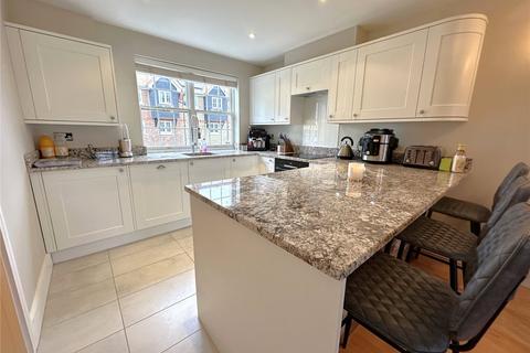 3 bedroom end of terrace house for sale, Silver Strand West, Eastbourne, East Sussex