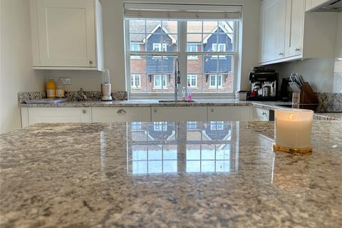 3 bedroom end of terrace house for sale, Silver Strand West, Eastbourne, East Sussex