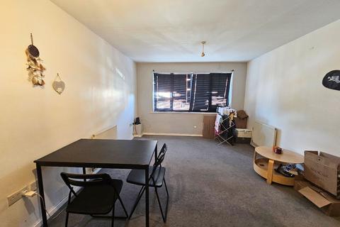 1 bedroom apartment for sale, Cygnet Court, Smethwick