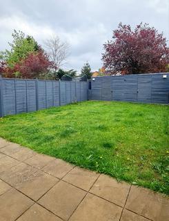 3 bedroom terraced house to rent, Laburnum Crescent, Kettering