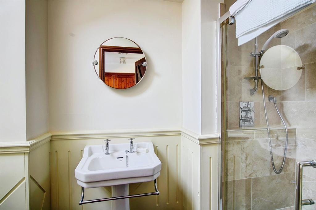 Ensuite