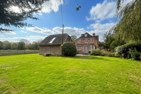 5 bedroom detached house for sale, Orchard Road, Reading RG10