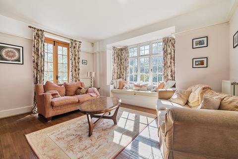 5 bedroom detached house for sale, Orchard Road, Reading RG10