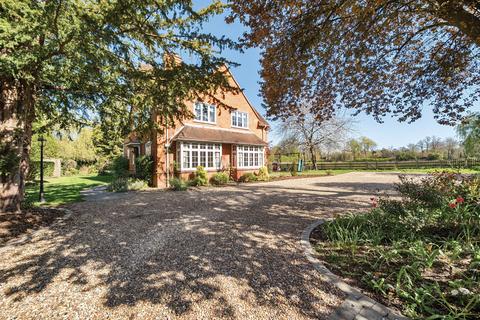 5 bedroom detached house for sale, Orchard Road, Reading RG10