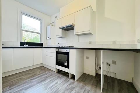 1 bedroom apartment to rent, Norwood Road, London SE24