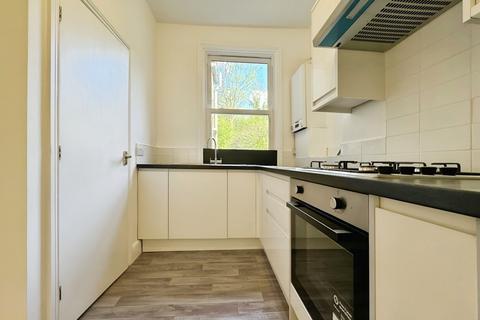 1 bedroom apartment to rent, Norwood Road, London SE24