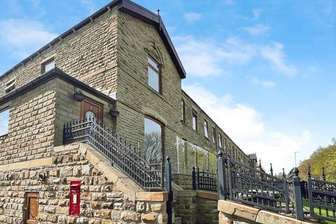 20 bedroom terraced house for sale, Bradford Road, West Yorkshire WF17