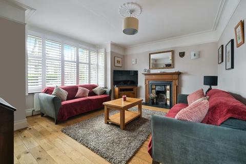 33 The Crescent, Belmont, Sutton, SM2 6BP