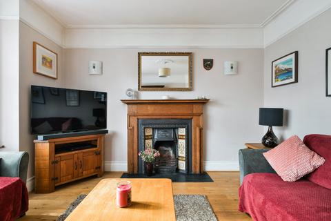 33 The Crescent, Belmont, Sutton, SM2 6BP