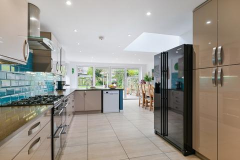 33 The Crescent, Belmont, Sutton, SM2 6BP