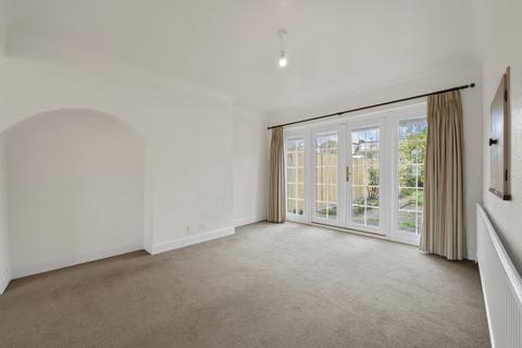 4 bedroom semi-detached house to rent, West Barnes Lane, New Malden KT3