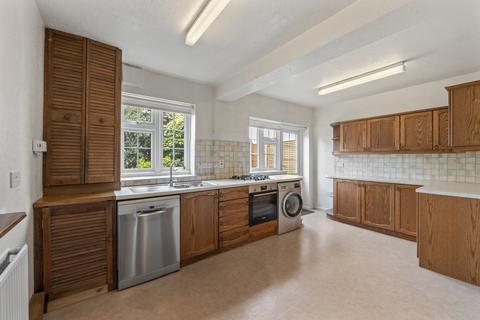 4 bedroom semi-detached house to rent, West Barnes Lane, New Malden KT3